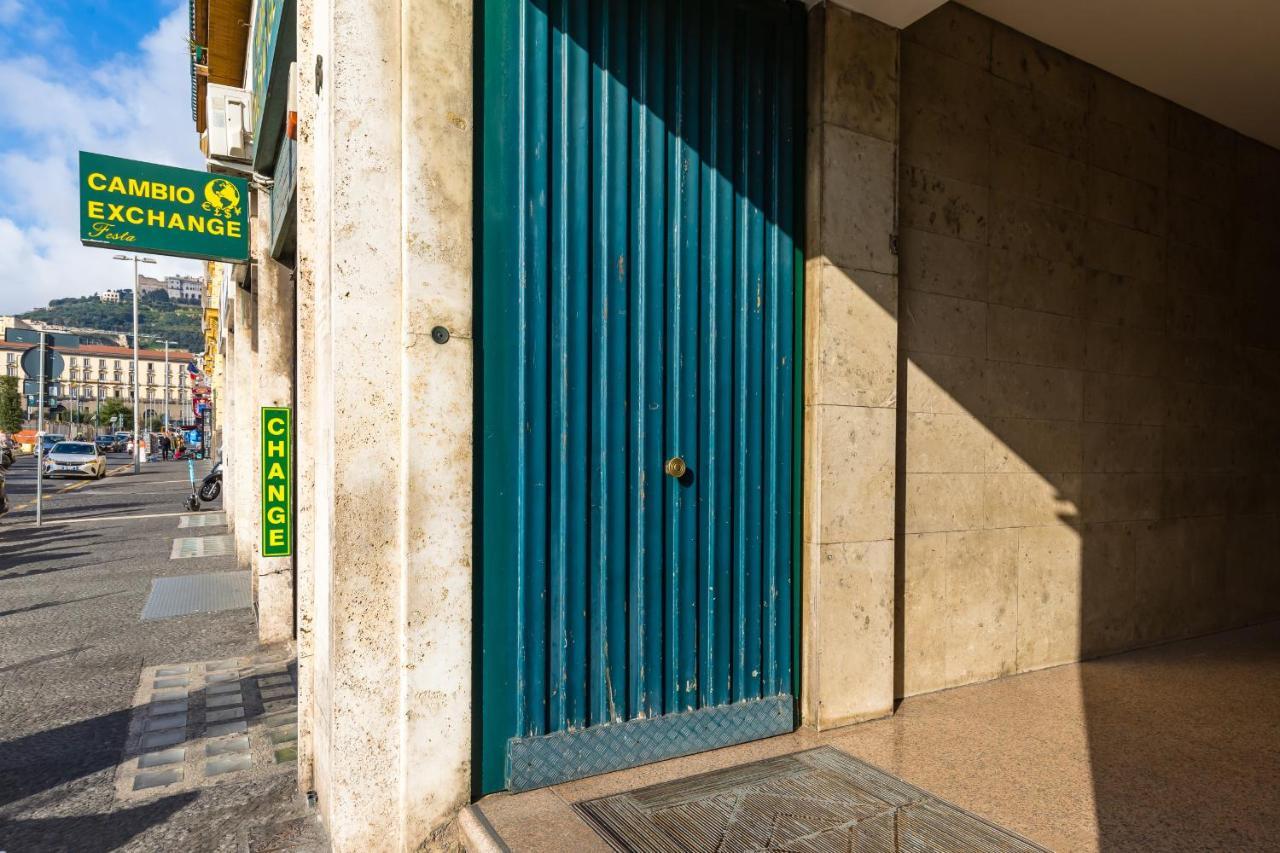 Piazza Municipio Apartments By Wonderful Italy Napoli Bagian luar foto