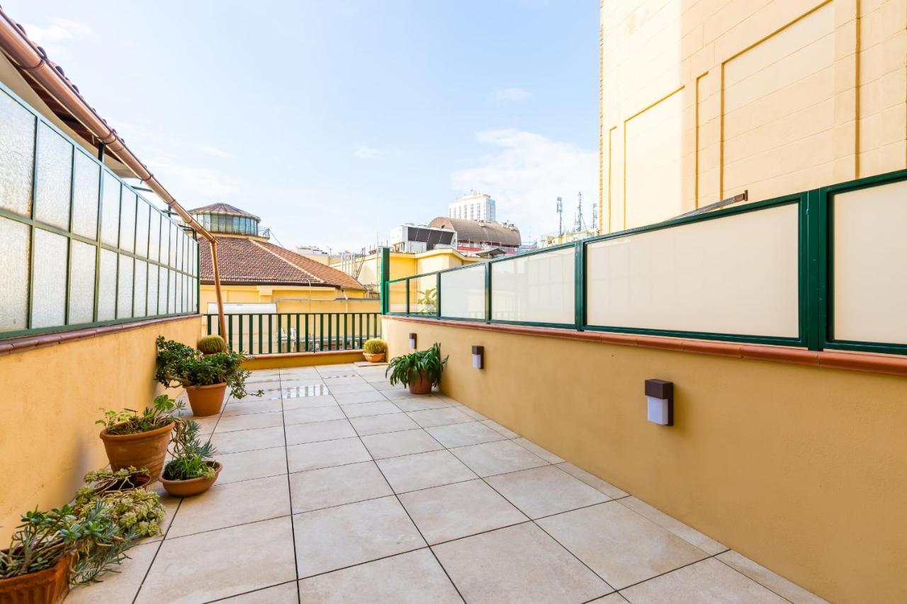 Piazza Municipio Apartments By Wonderful Italy Napoli Bagian luar foto