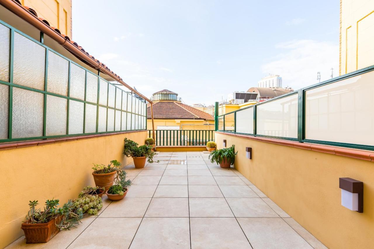 Piazza Municipio Apartments By Wonderful Italy Napoli Bagian luar foto